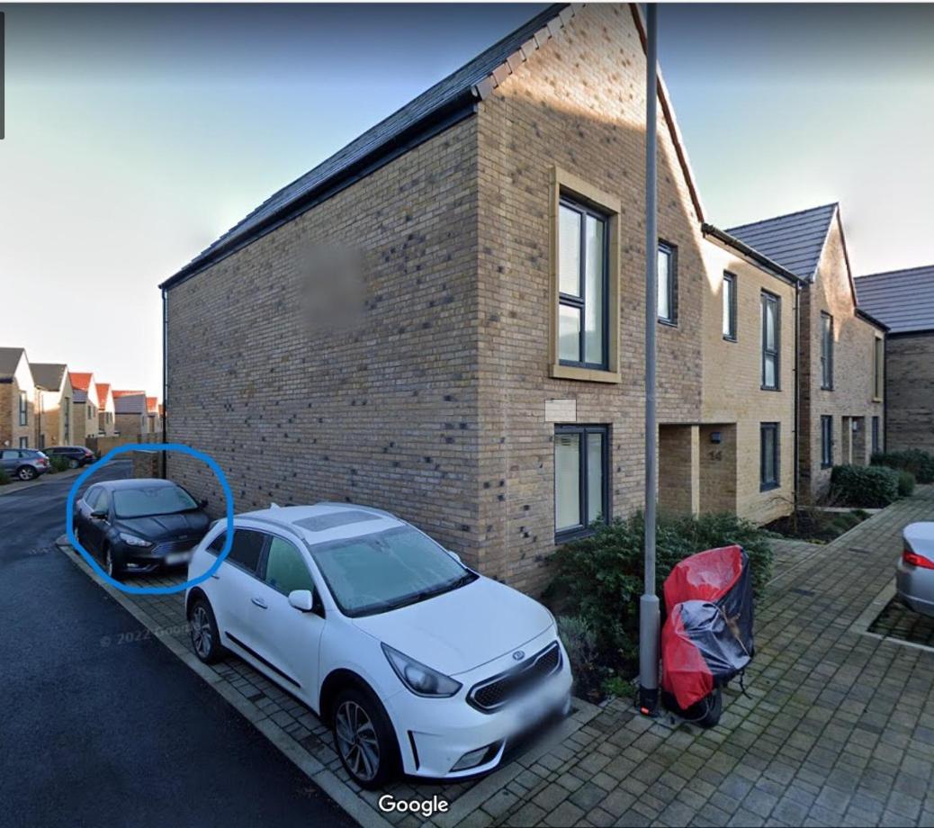 Modern 3 Bedroom House With Parking バース エクステリア 写真